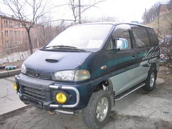 1995 Mitsubishi Delica Pics