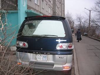 1995 Mitsubishi Delica Pictures