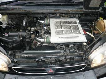 1995 Mitsubishi Delica Photos