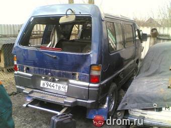 1995 Mitsubishi Delica Photos