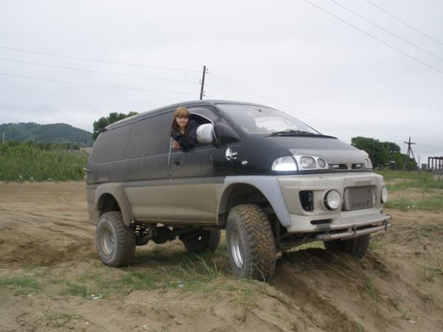 1995 Mitsubishi Delica