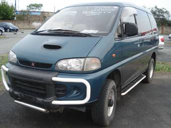 1995 Mitsubishi Delica Images