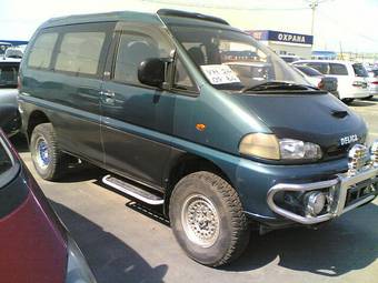 1995 Mitsubishi Delica Pictures