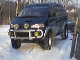 1996 Mitsubishi Delica