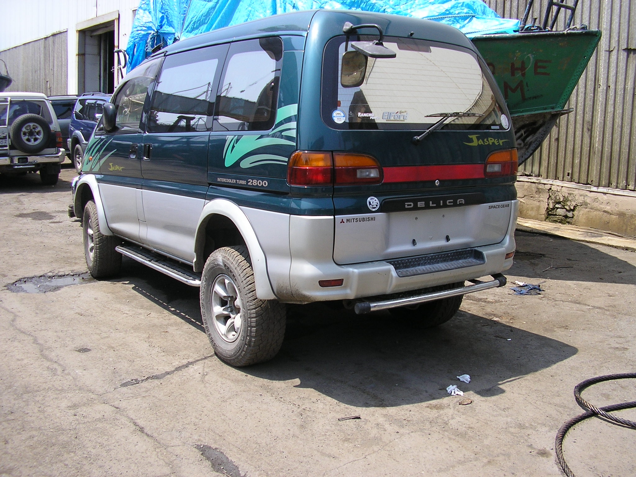 1996 Mitsubishi Delica