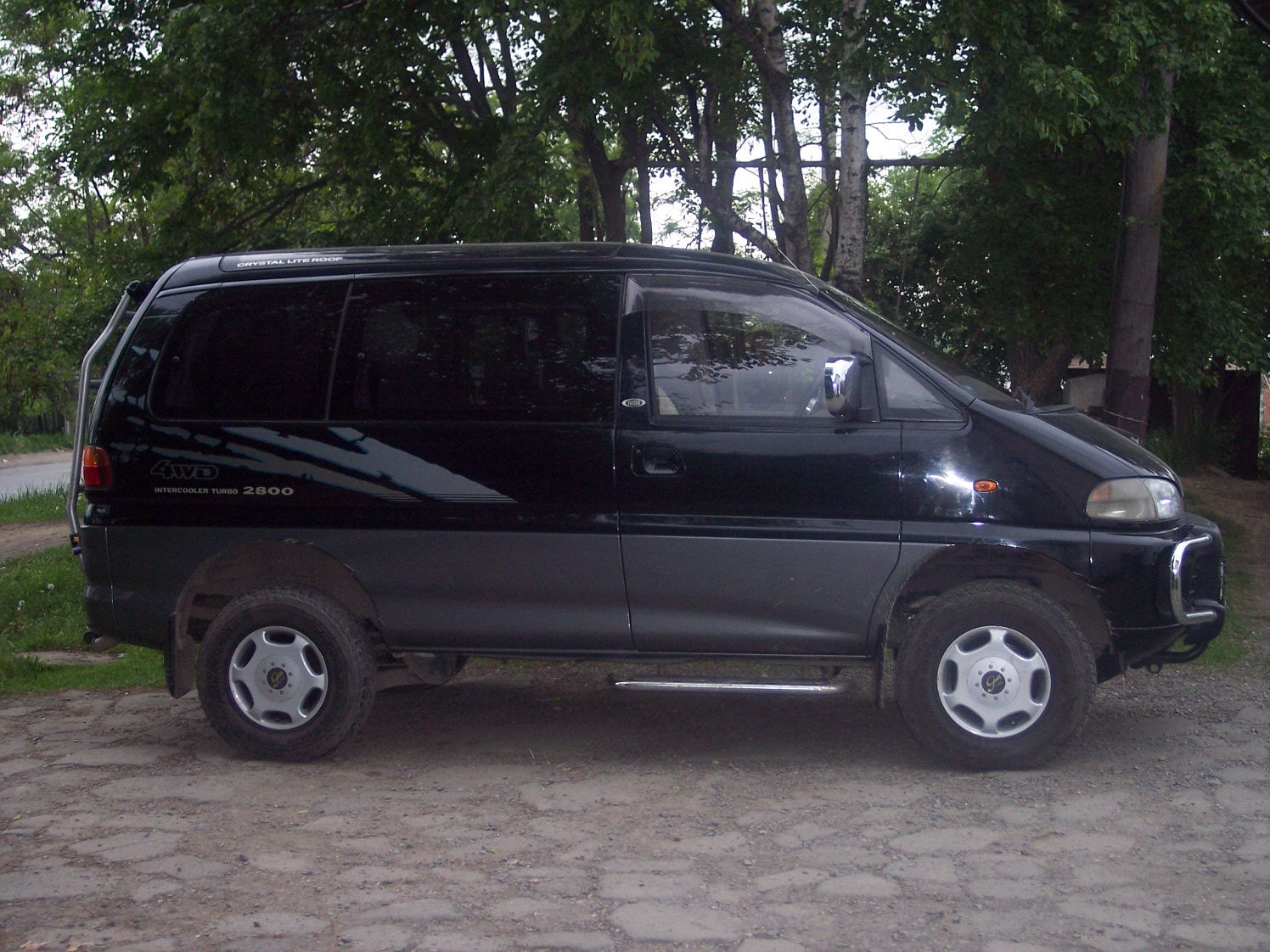 1996 Mitsubishi Delica