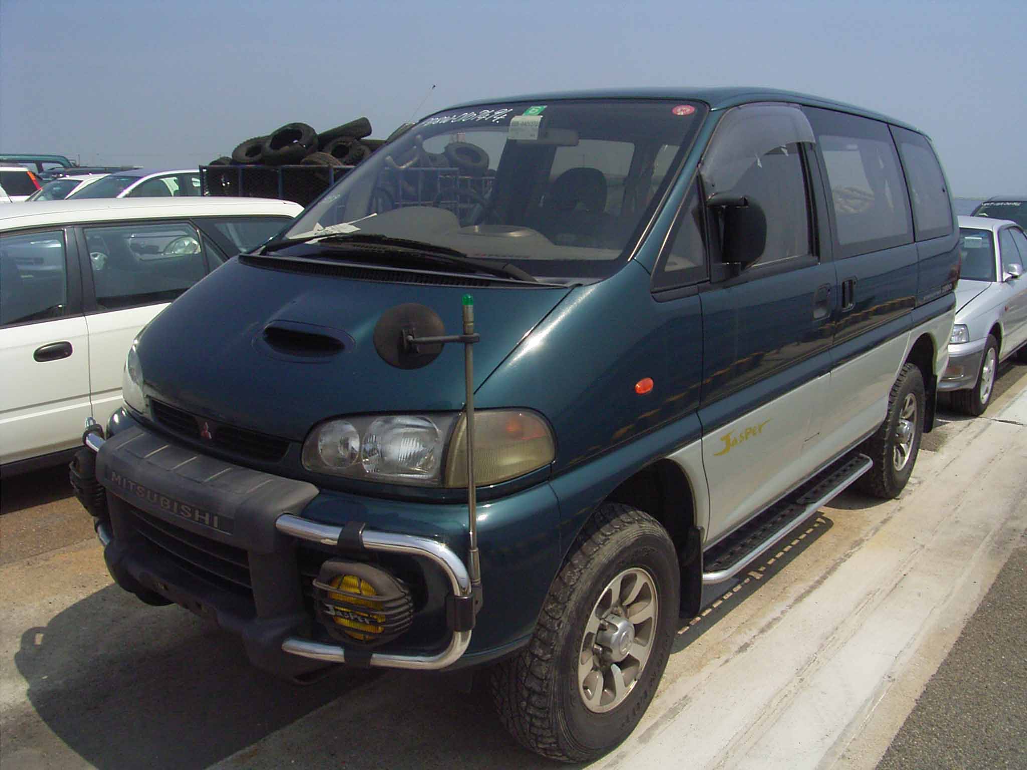 1996 Mitsubishi Delica