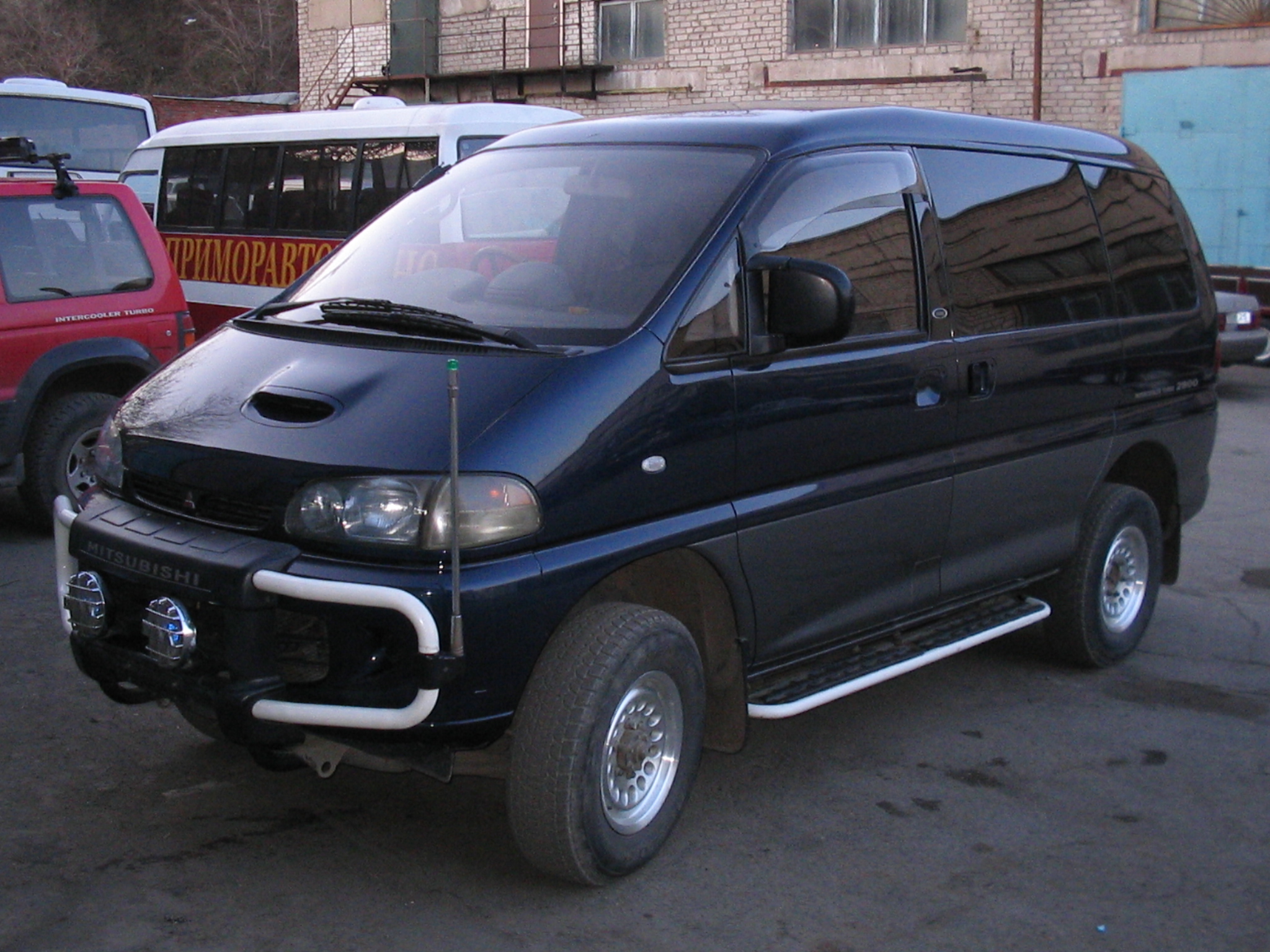 1996 Mitsubishi Delica