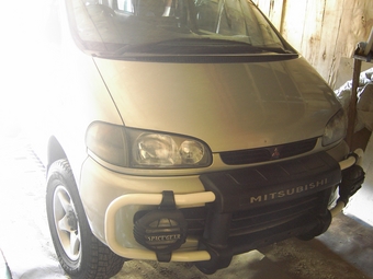 1996 Mitsubishi Delica