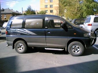 1996 Mitsubishi Delica