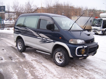 1996 Mitsubishi Delica