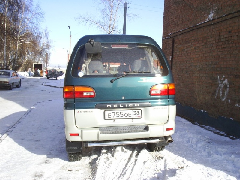 1996 Mitsubishi Delica