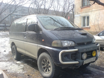 1996 Mitsubishi Delica
