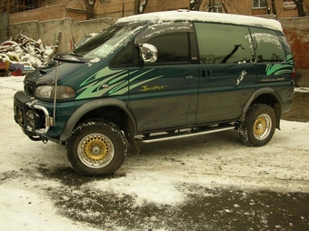 1996 Mitsubishi Delica