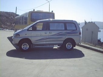 1996 Mitsubishi Delica