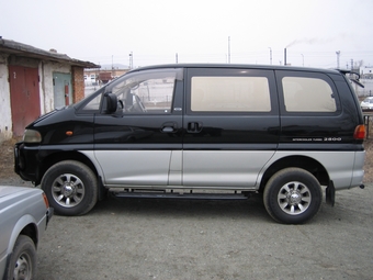 1996 Mitsubishi Delica