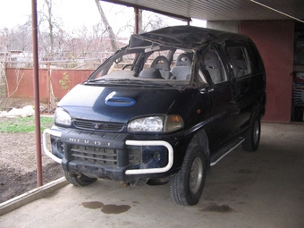 1996 Mitsubishi Delica