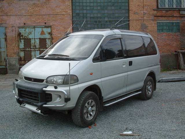 1996 Mitsubishi Delica