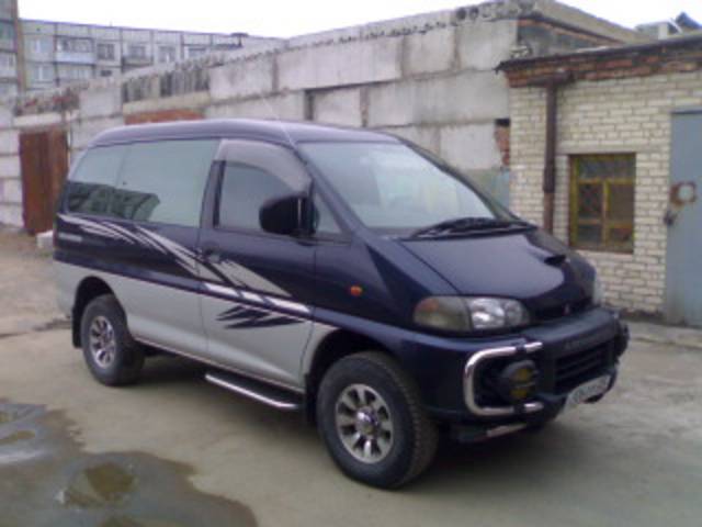 1996 Mitsubishi Delica