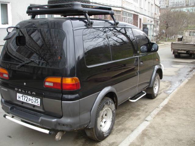 1996 Mitsubishi Delica