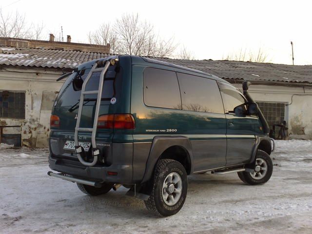 1996 Mitsubishi Delica