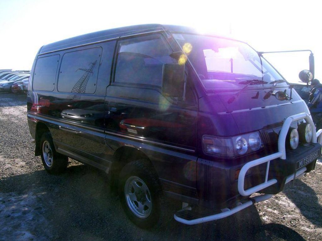 1996 Mitsubishi Delica