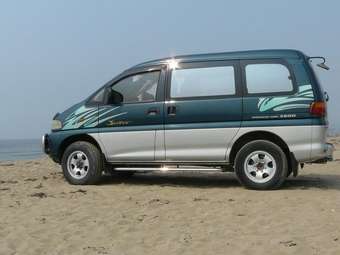 1996 Mitsubishi Delica