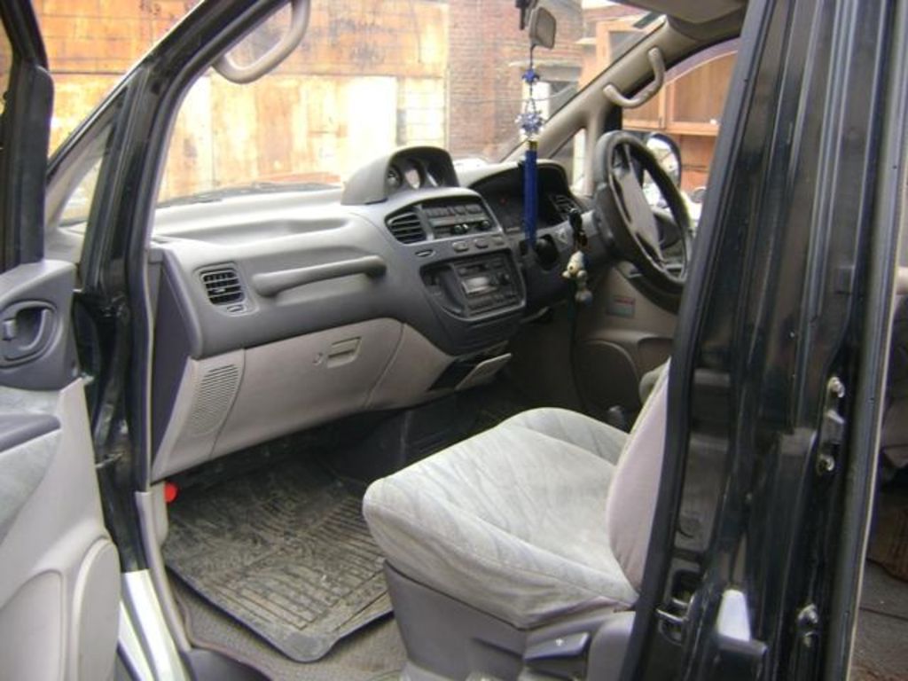 1996 Mitsubishi Delica
