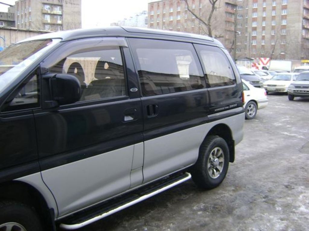 1996 Mitsubishi Delica