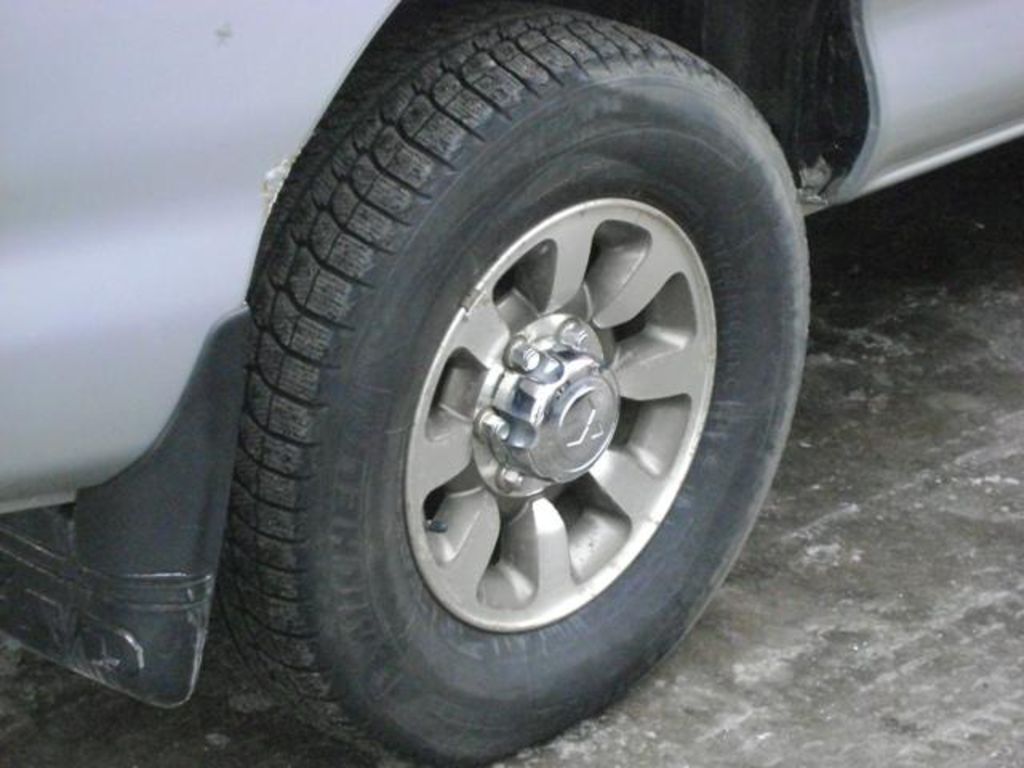 1996 Mitsubishi Delica