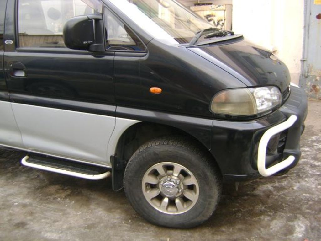 1996 Mitsubishi Delica