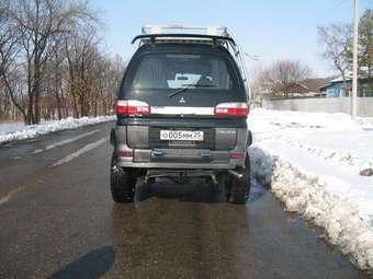 Mitsubishi Delica
