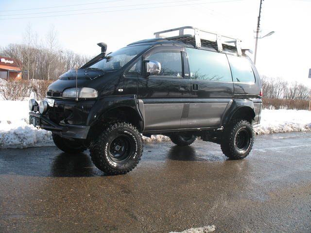 1996 Mitsubishi Delica