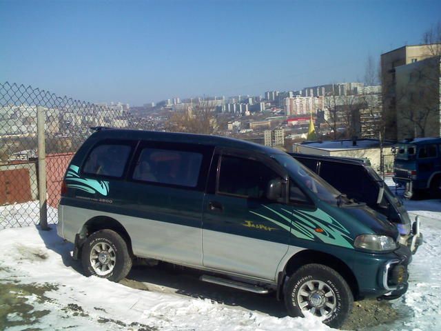1996 Mitsubishi Delica
