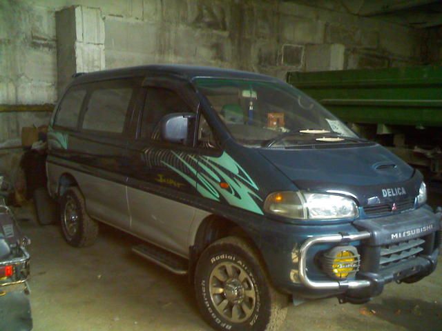 1996 Mitsubishi Delica