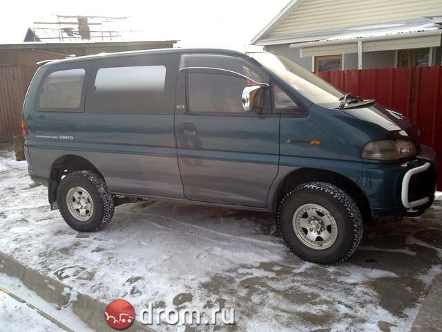 1996 Mitsubishi Delica