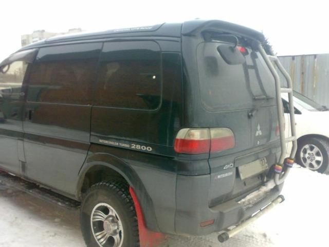 1996 Mitsubishi Delica