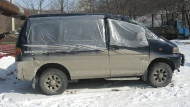 1996 Mitsubishi Delica