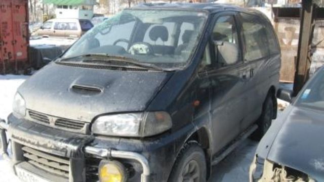 1996 Mitsubishi Delica