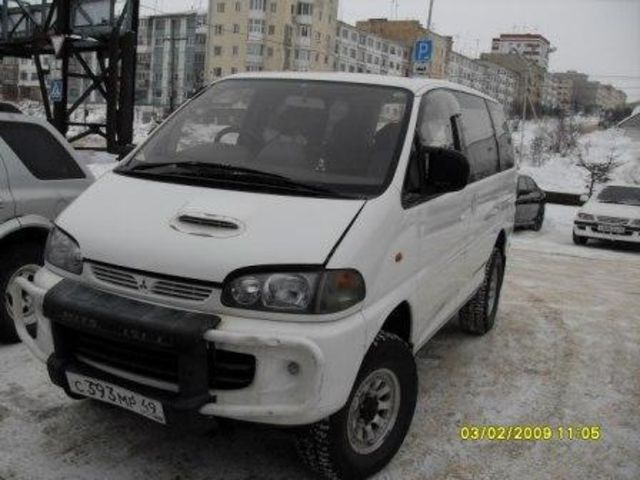 1996 Mitsubishi Delica