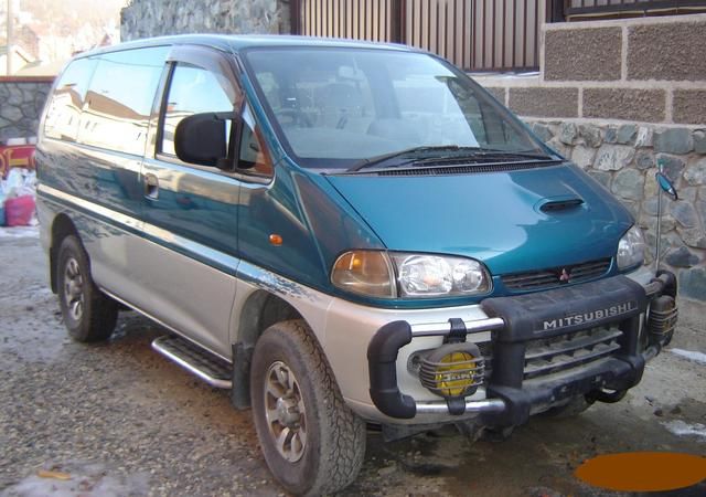 1996 Mitsubishi Delica