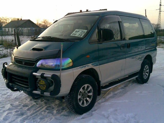 1996 Mitsubishi Delica