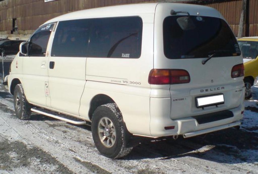1996 Mitsubishi Delica