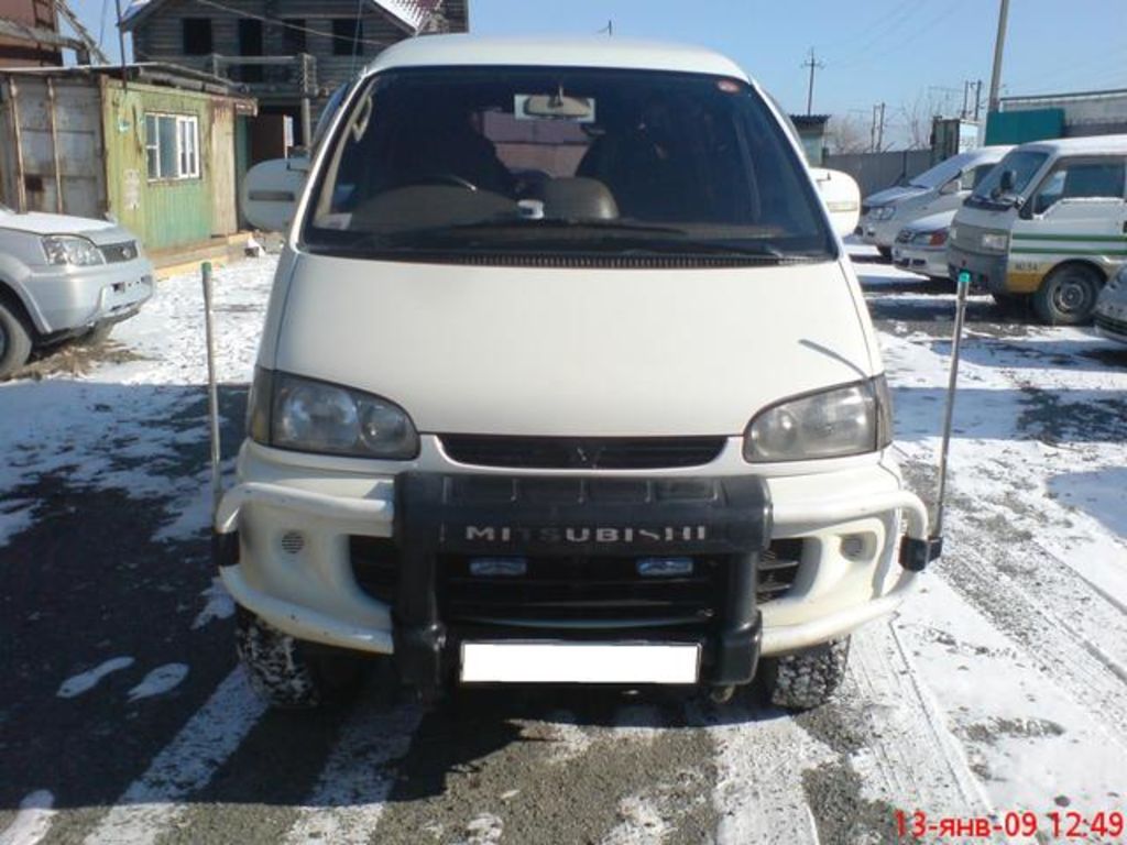 1996 Mitsubishi Delica