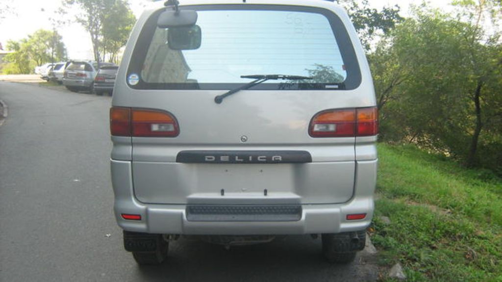 1996 Mitsubishi Delica