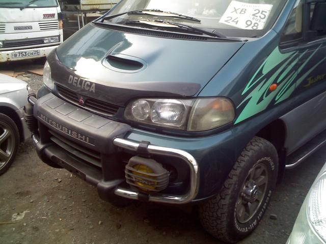1996 Mitsubishi Delica