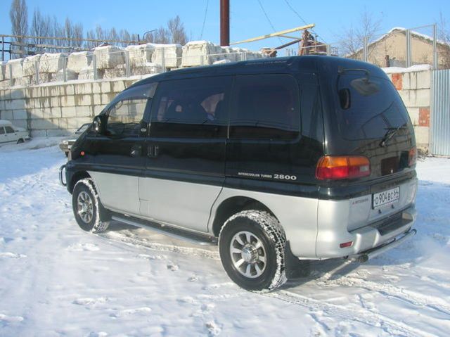 1996 Mitsubishi Delica