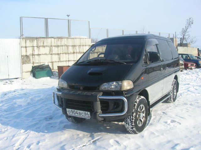 1996 Mitsubishi Delica