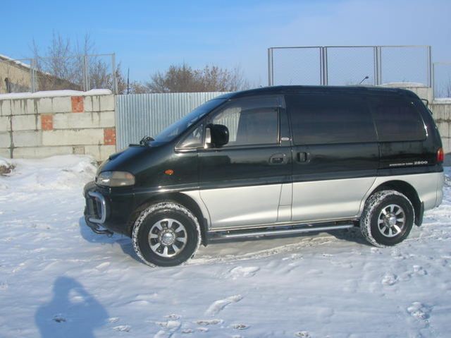 1996 Mitsubishi Delica