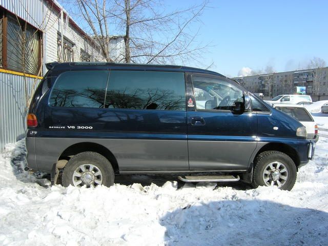 1996 Mitsubishi Delica